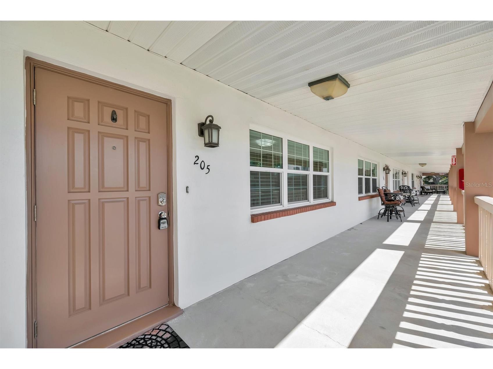 650 Pinellas Point Drive S #205 Saint Petersburg FL 33705 TB8478366 image1
