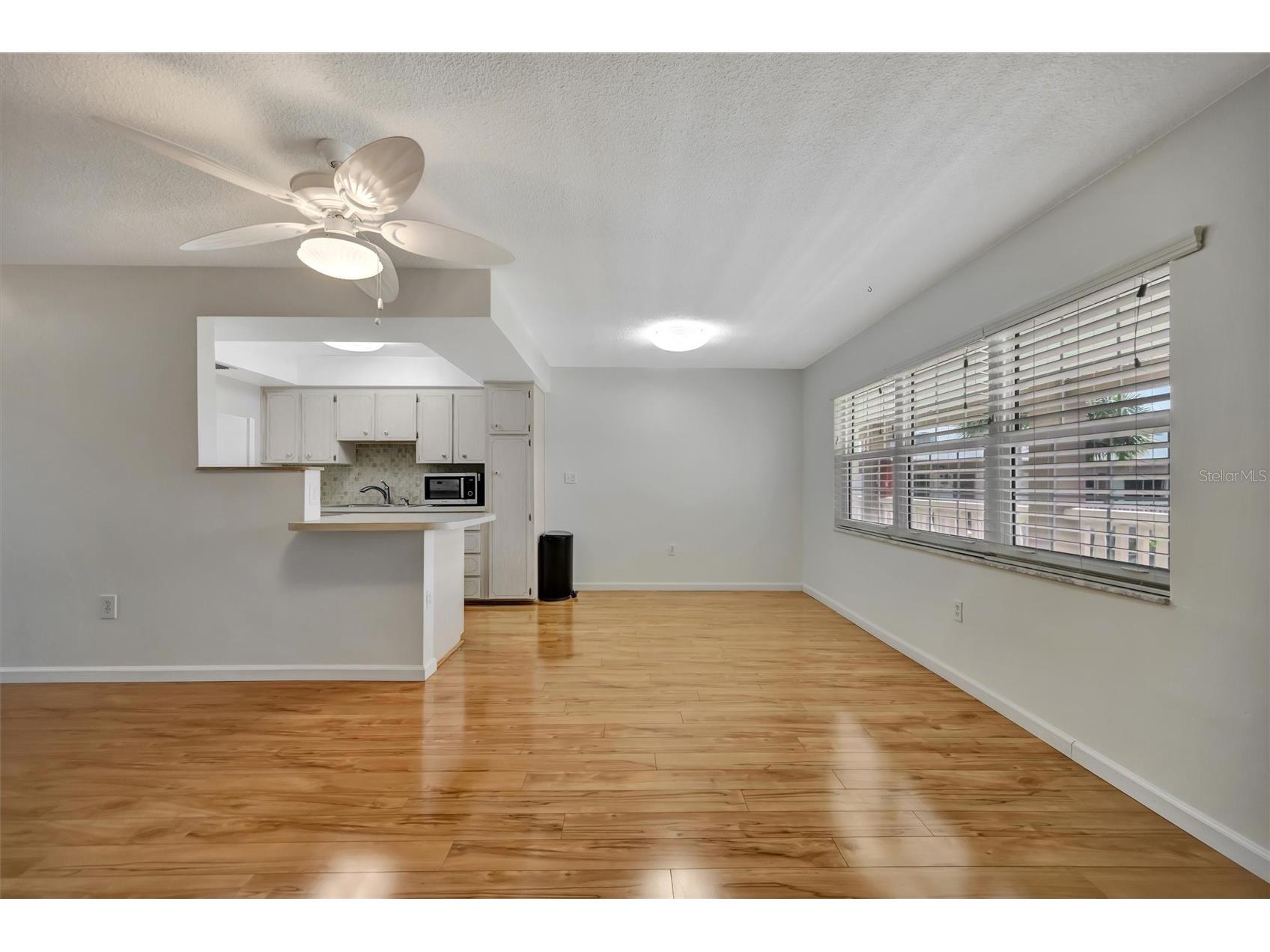 650 Pinellas Point Drive S #205 Saint Petersburg FL 33705 TB8478366 image16