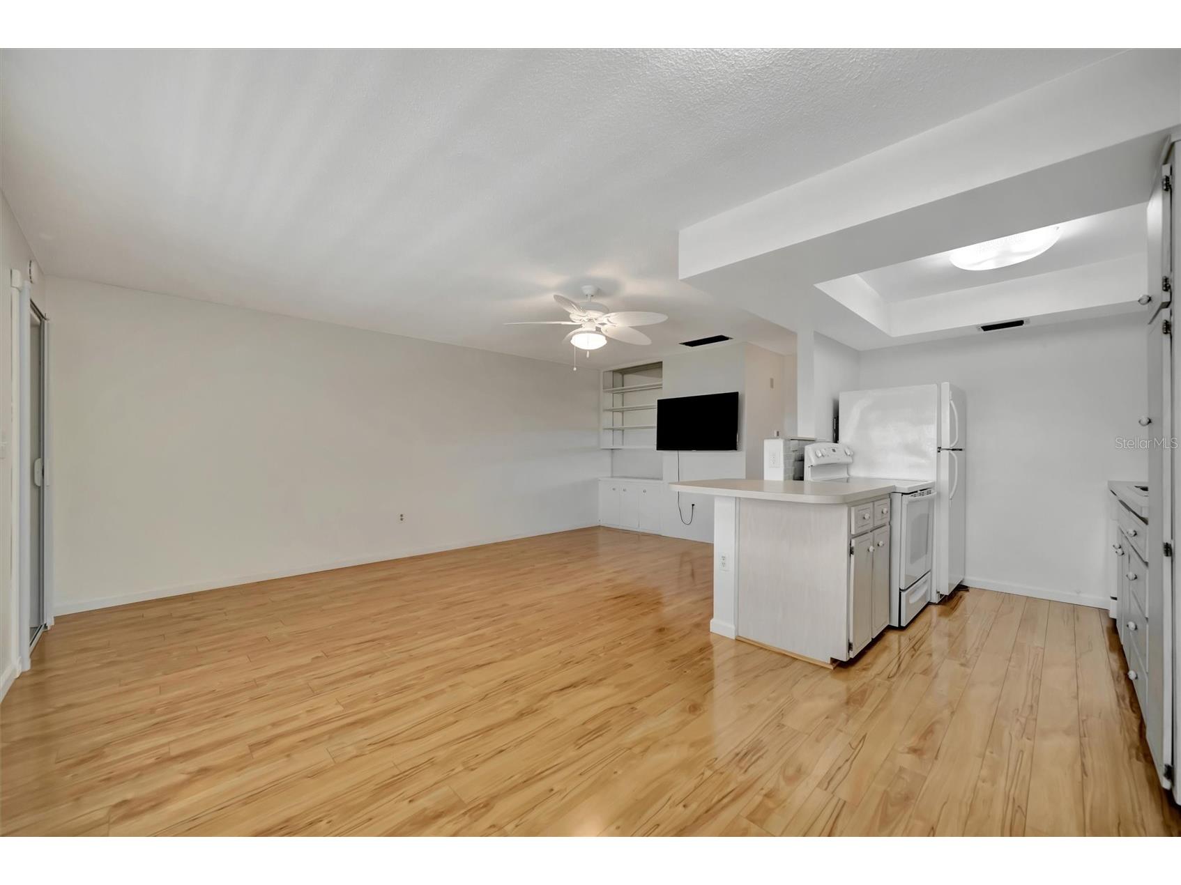 650 Pinellas Point Drive S #205 Saint Petersburg FL 33705 TB8478366 image19