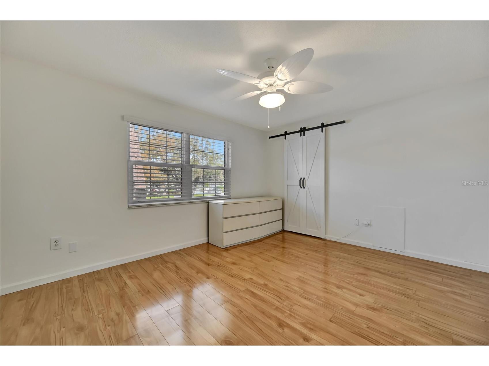 650 Pinellas Point Drive S #205 Saint Petersburg FL 33705 TB8478366 image7