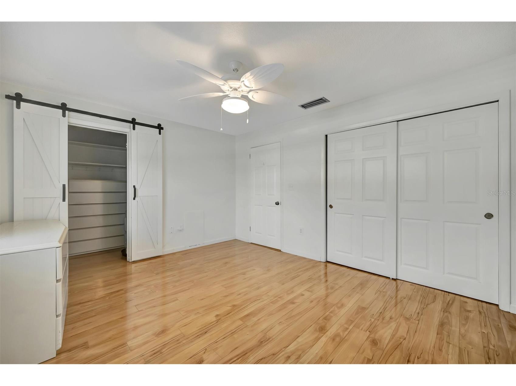 650 Pinellas Point Drive S #205 Saint Petersburg FL 33705 TB8478366 image9