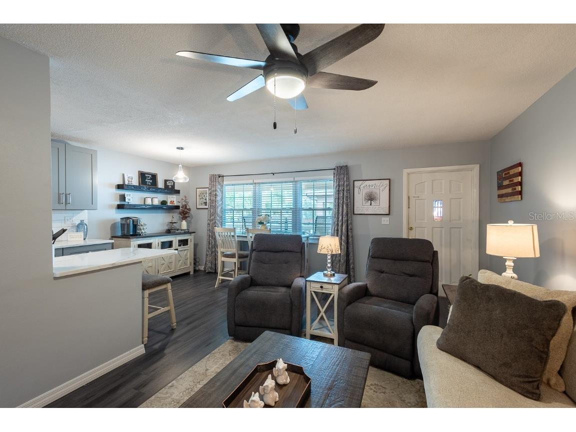 650 Pinellas Point Drive S #211 Saint Petersburg FL 33705 TB8434301 image11