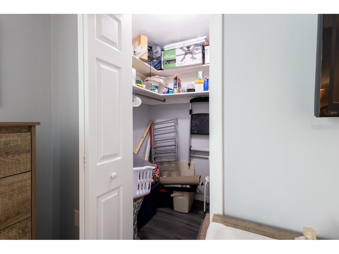 650 Pinellas Point Drive S #211 Saint Petersburg FL 33705 TB8434301 image16