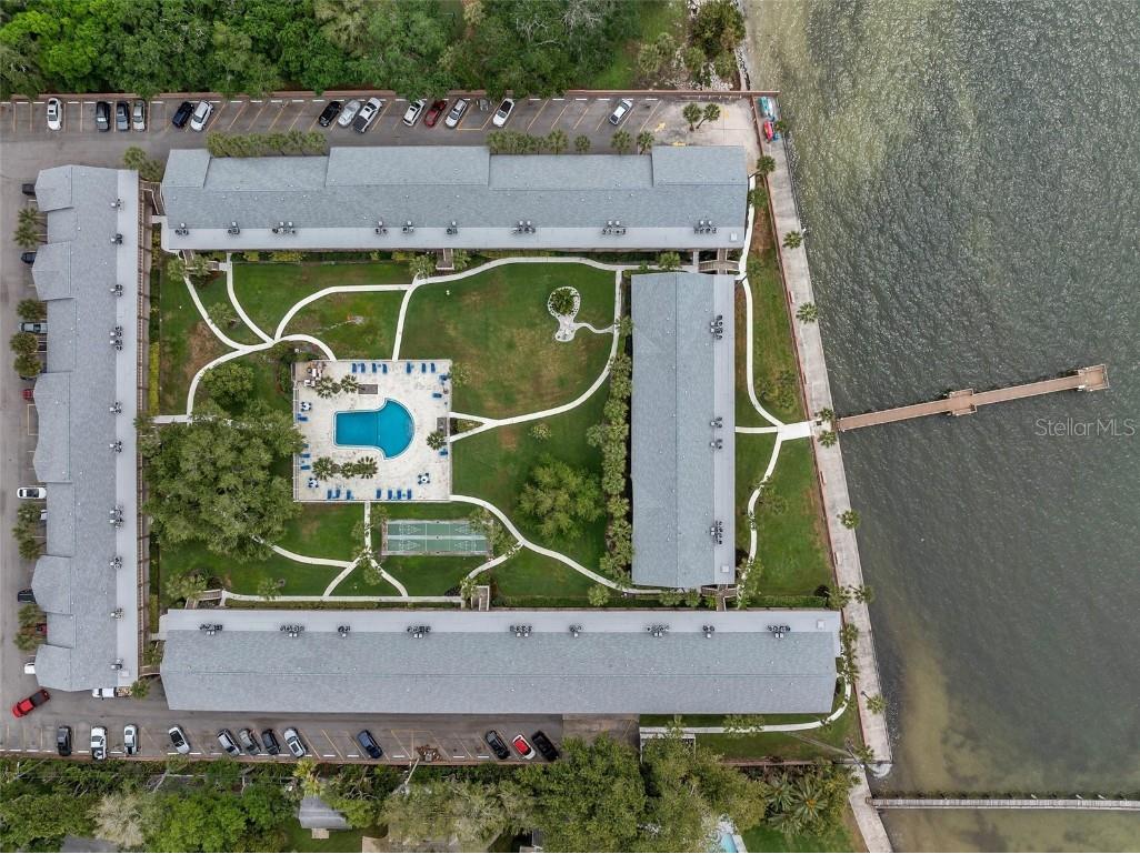 650 Pinellas Point Drive S #211 Saint Petersburg FL 33705 TB8434301 image23