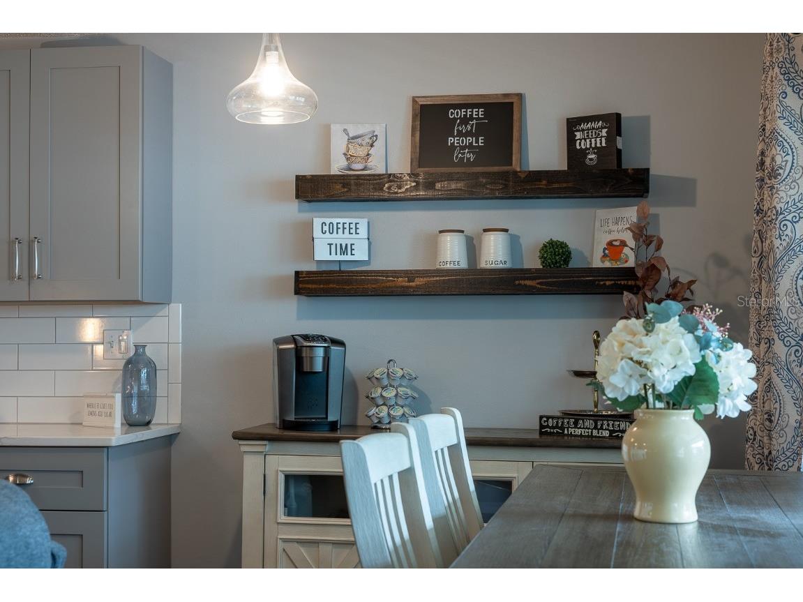 650 Pinellas Point Drive S #211 Saint Petersburg FL 33705 TB8434301 image7