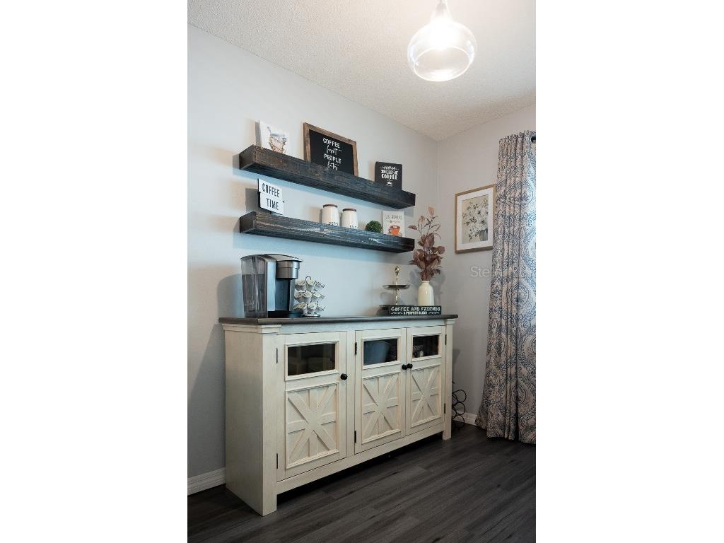 650 Pinellas Point Drive S #211 Saint Petersburg FL 33705 TB8434301 image9