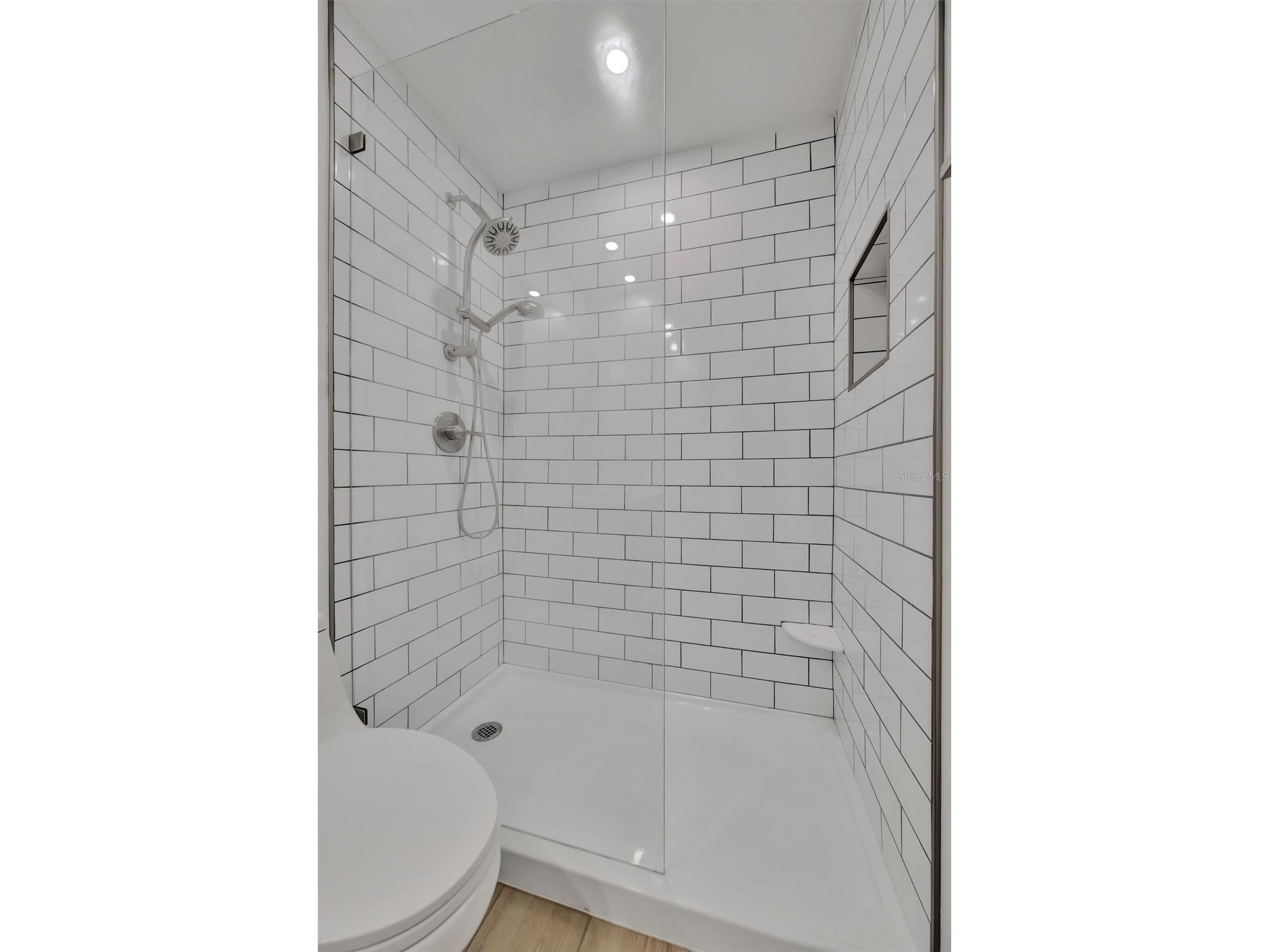 650 Pinellas Point Drive S #216 Saint Petersburg FL 33705 TB8509795 image20