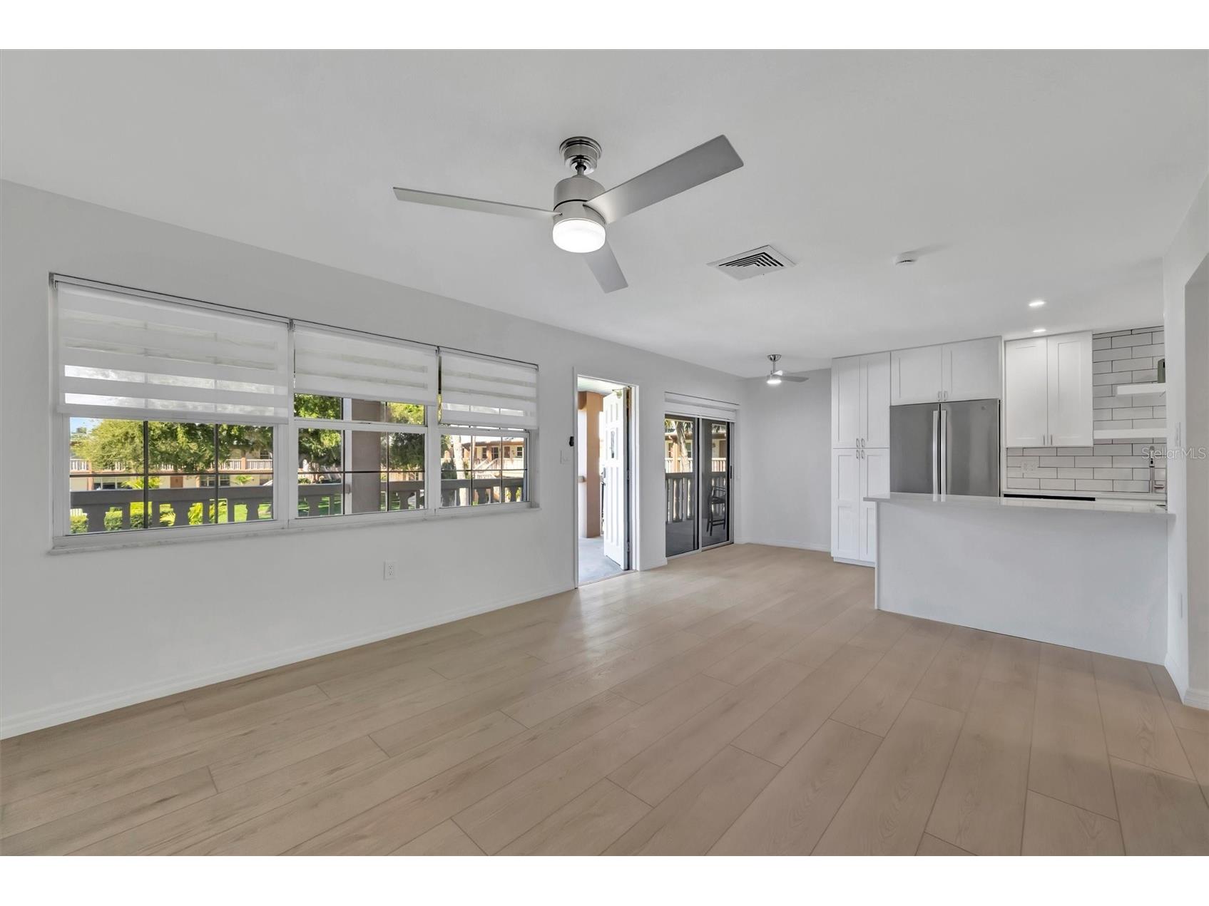 650 Pinellas Point Drive S #216 Saint Petersburg FL 33705 TB8509795 image3