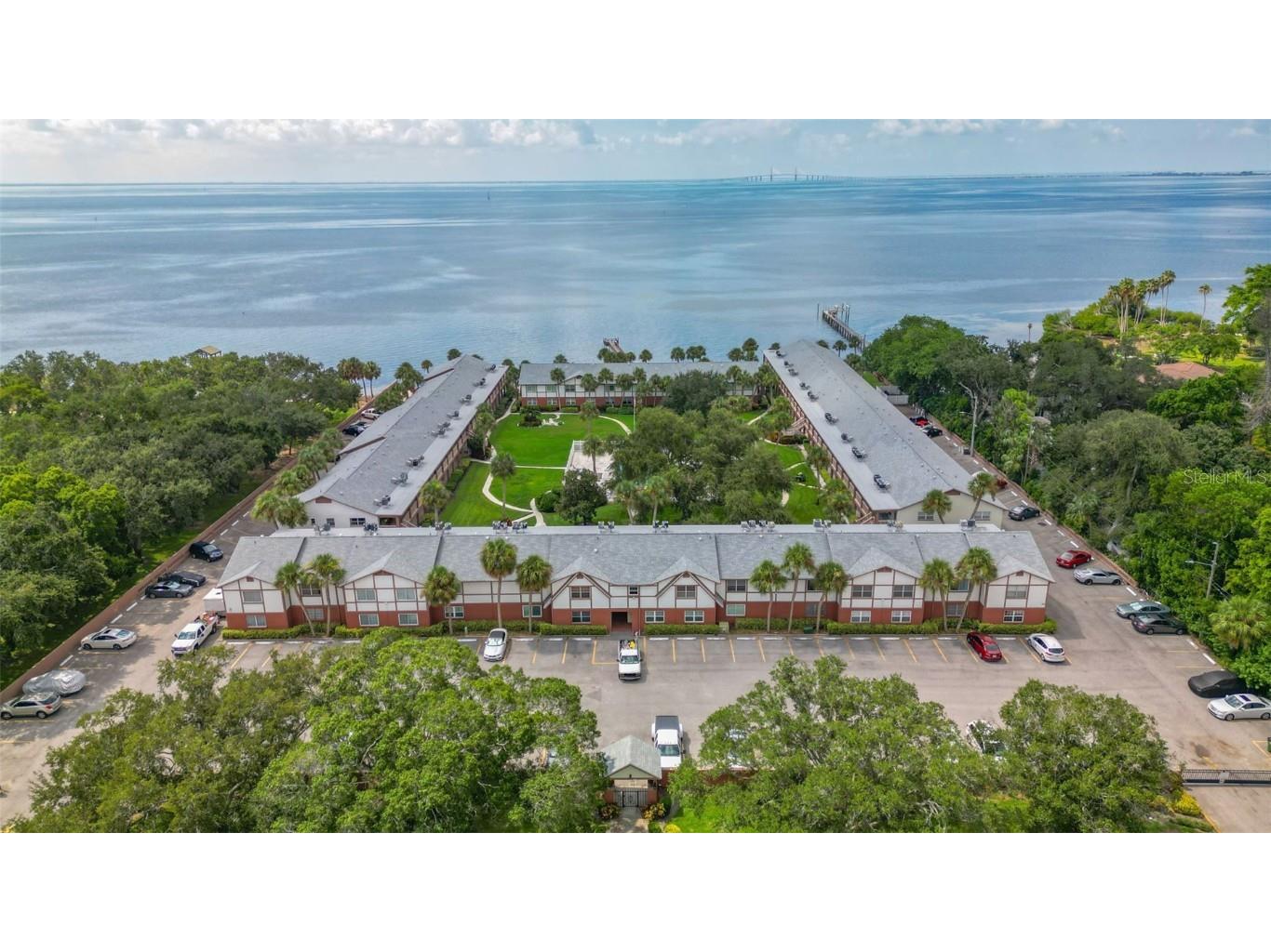 650 Pinellas Point Drive S #218 Saint Petersburg FL 33705 TB8426816 image1