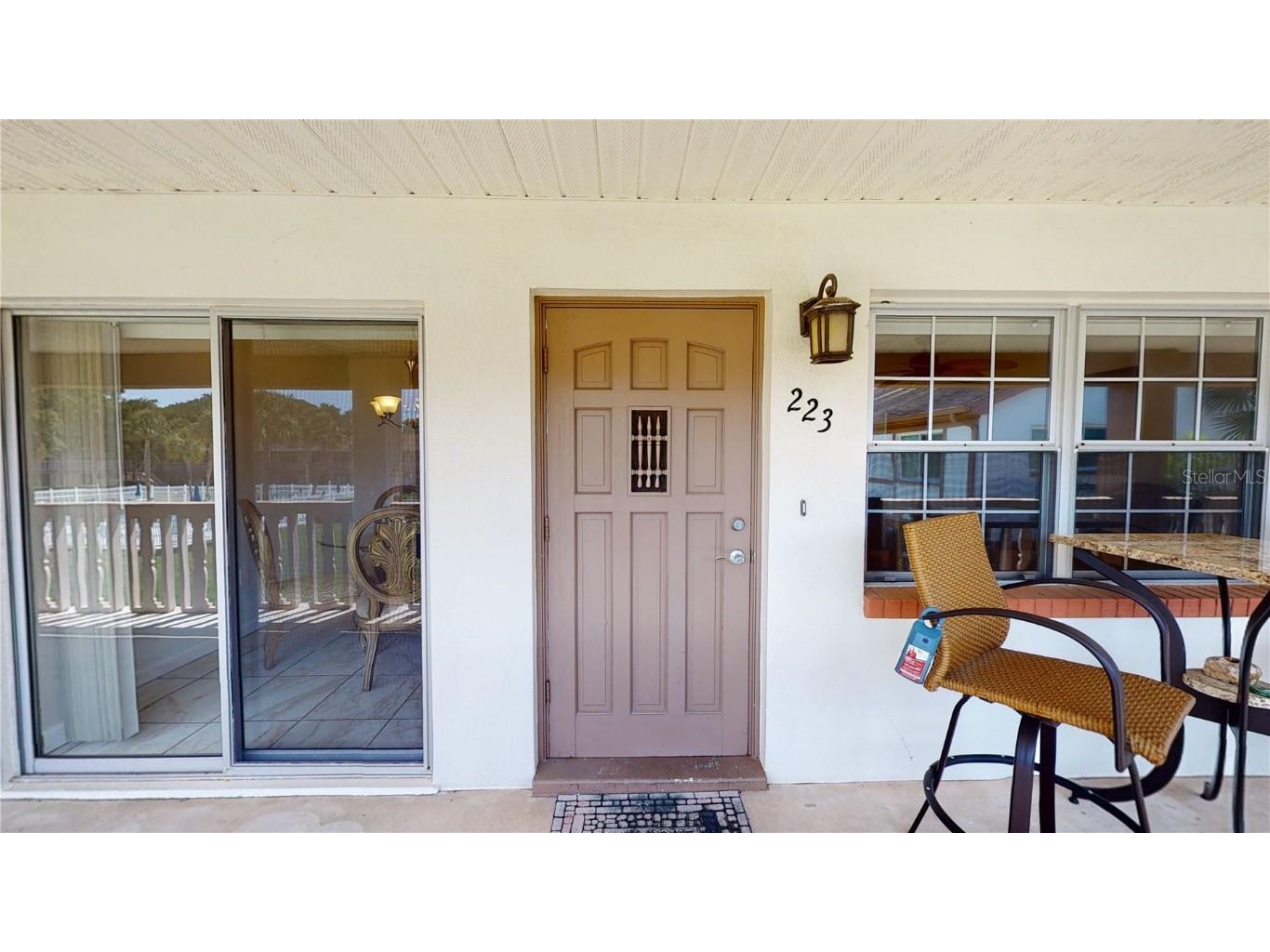 650 Pinellas Point Drive S #223 Saint Petersburg FL 33705 - TAMPA BAY U8121770 image1