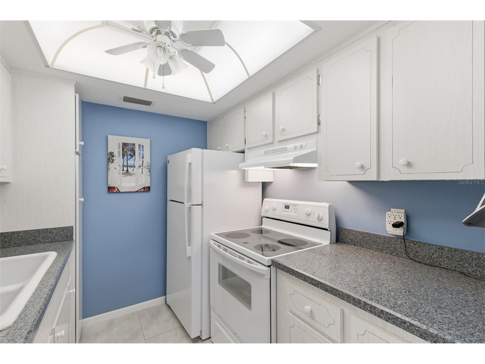 650 Pinellas Point Drive S #230 Saint Petersburg FL 33705 TB8491067 image7