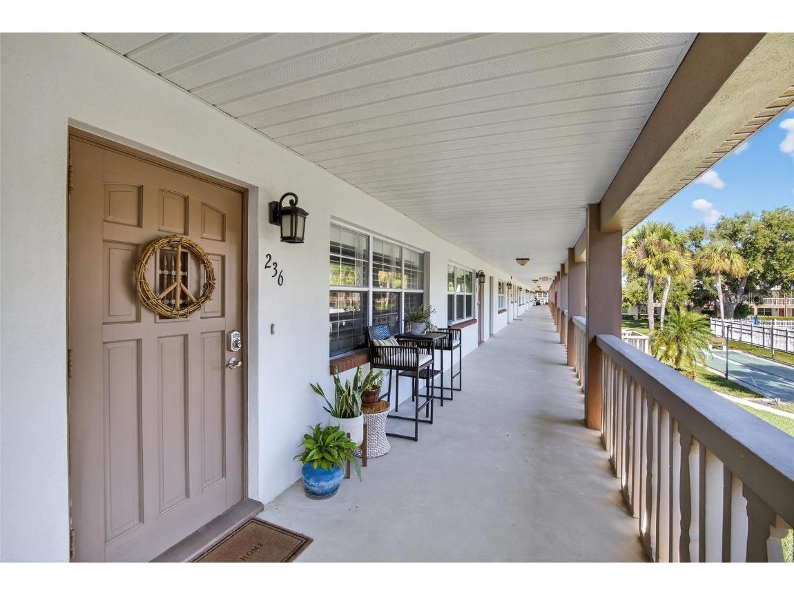 650 Pinellas Point Drive S #236 Saint Petersburg FL 33705 C7518558 image1