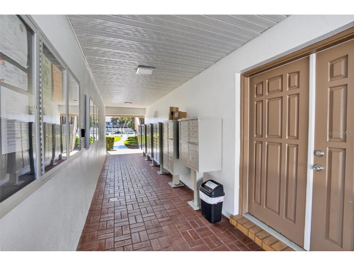 650 Pinellas Point Drive S #236 Saint Petersburg FL 33705 C7518558 image24