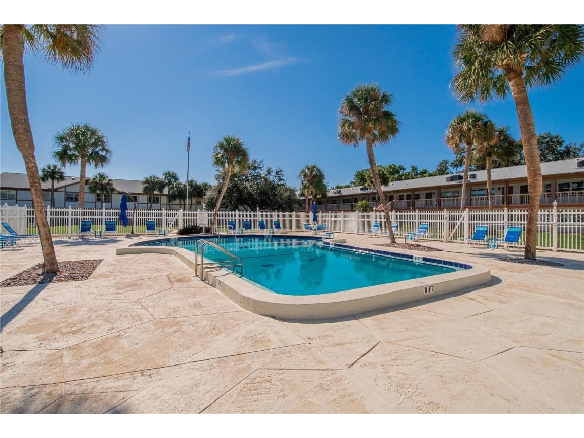 650 Pinellas Point Drive S #236 Saint Petersburg FL 33705 C7518558 image28