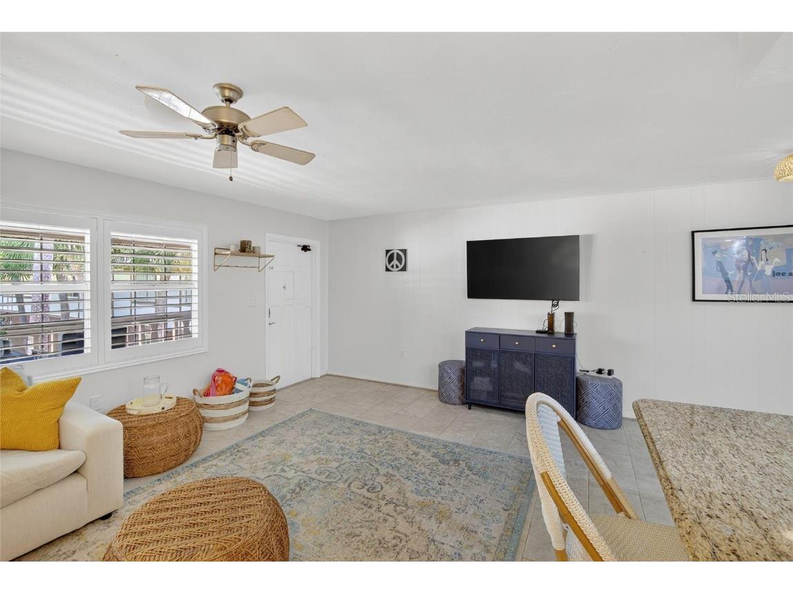 650 Pinellas Point Drive S #236 Saint Petersburg FL 33705 C7518558 image5