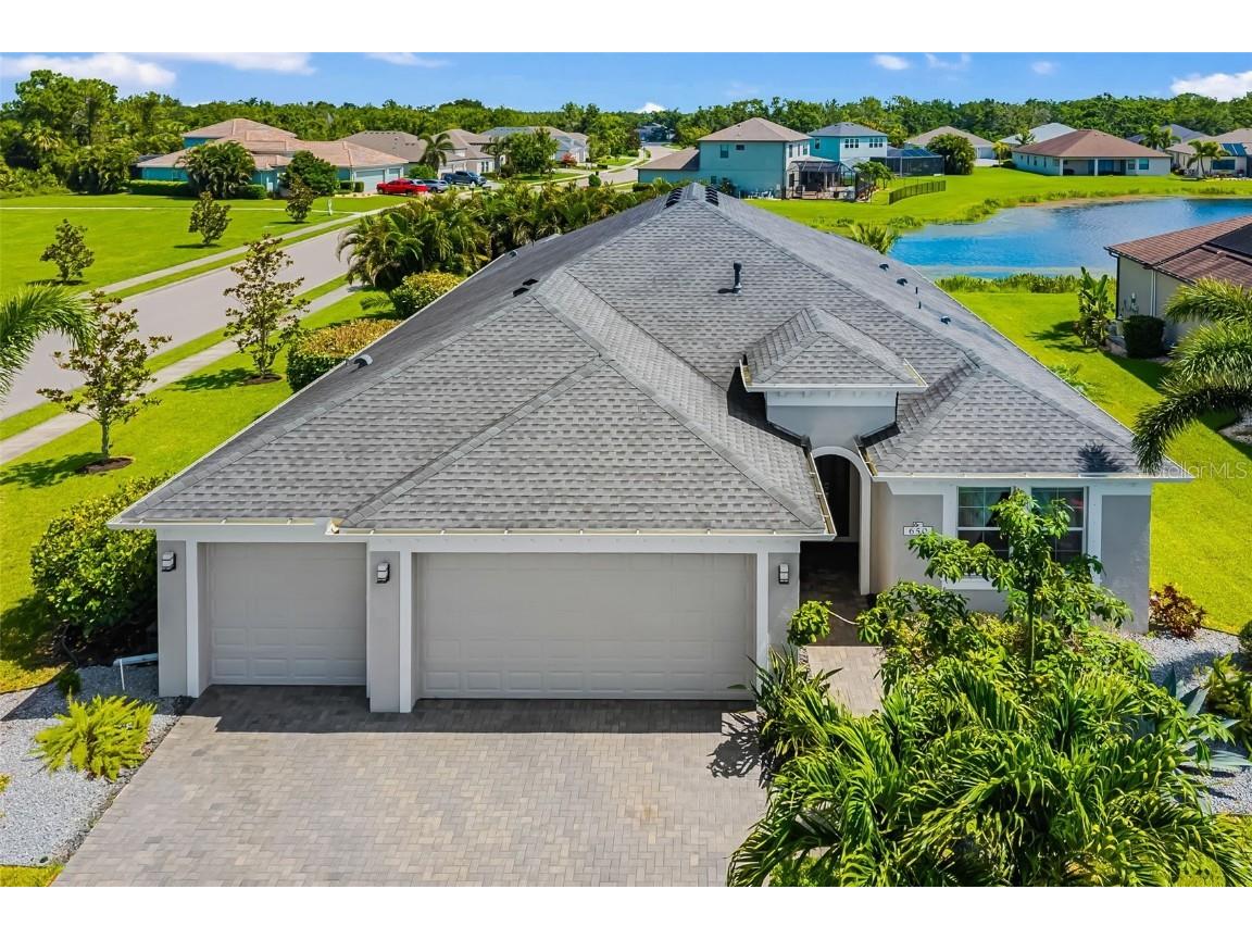 650 Rosemary Circle Bradenton FL 34212 A4655245 image1