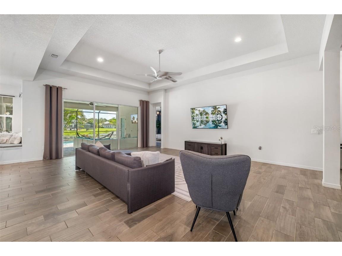 650 Rosemary Circle Bradenton FL 34212 A4655245 image11