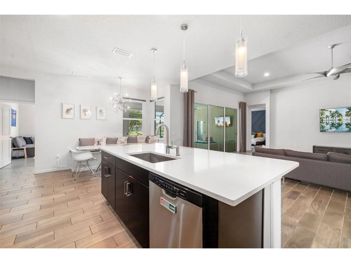 650 Rosemary Circle Bradenton FL 34212 A4655245 image17