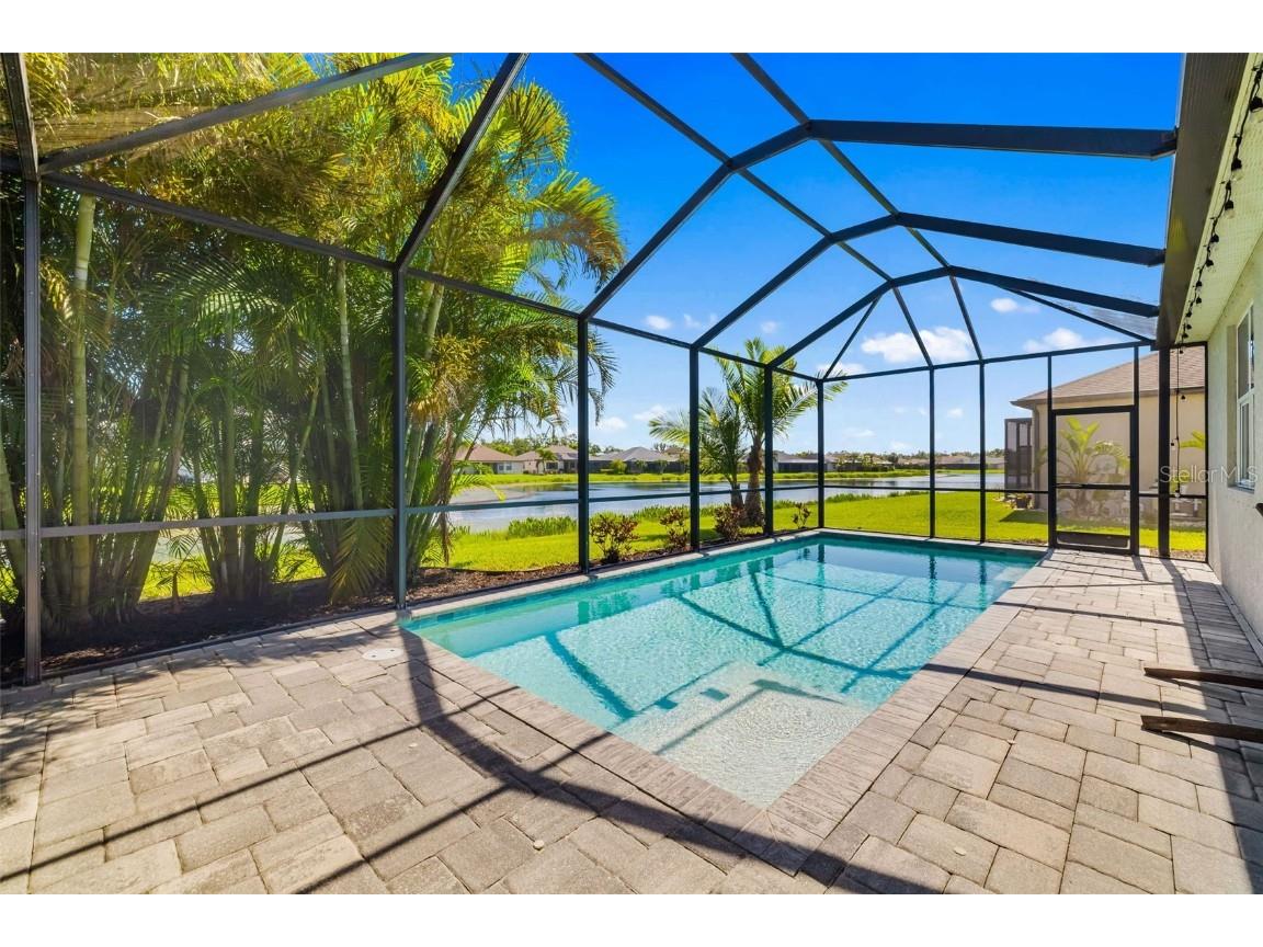 650 Rosemary Circle Bradenton FL 34212 A4655245 image4