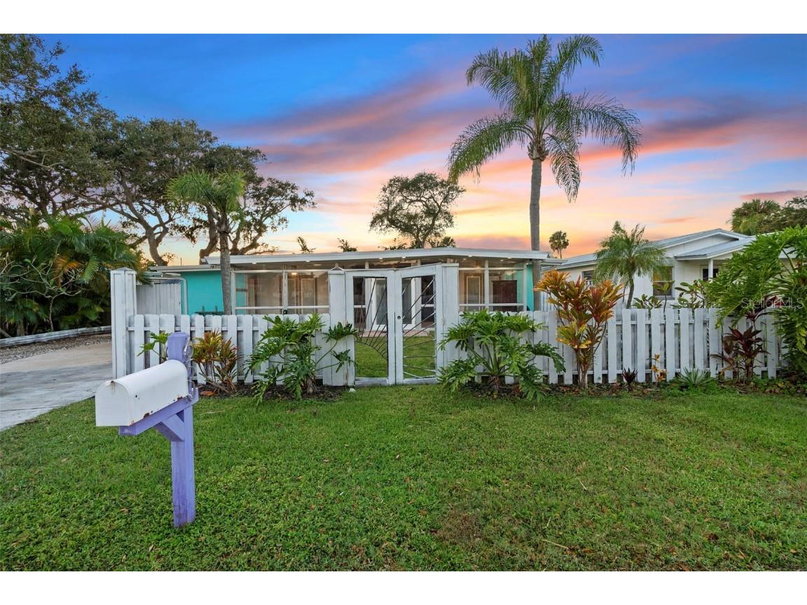 650 S Pine Street New Smyrna Beach FL 32169 V4945933 image2