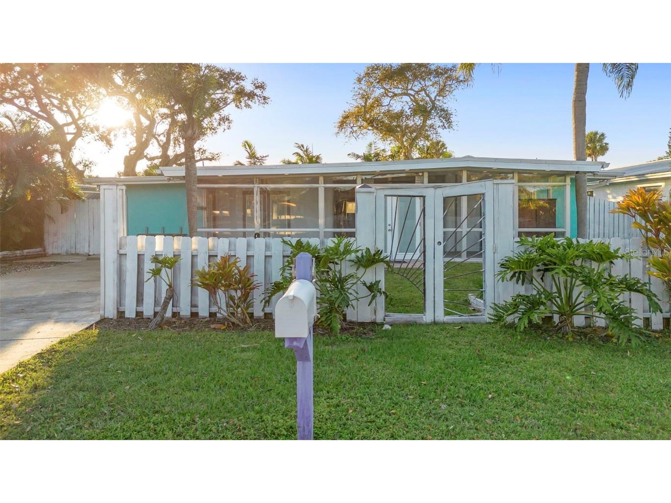 650 S Pine Street New Smyrna Beach FL 32169 V4945933 image3