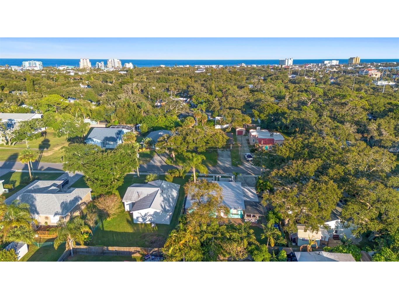 650 S Pine Street New Smyrna Beach FL 32169 V4945933 image33