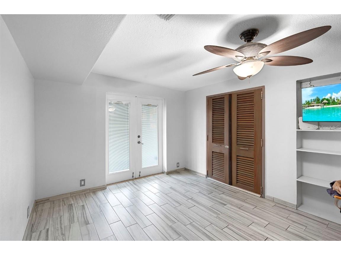 650 S Pine Street New Smyrna Beach FL 32169 V4945933 image36