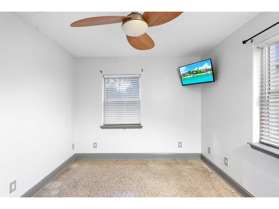 650 S Pine Street New Smyrna Beach FL 32169 V4945933 image42