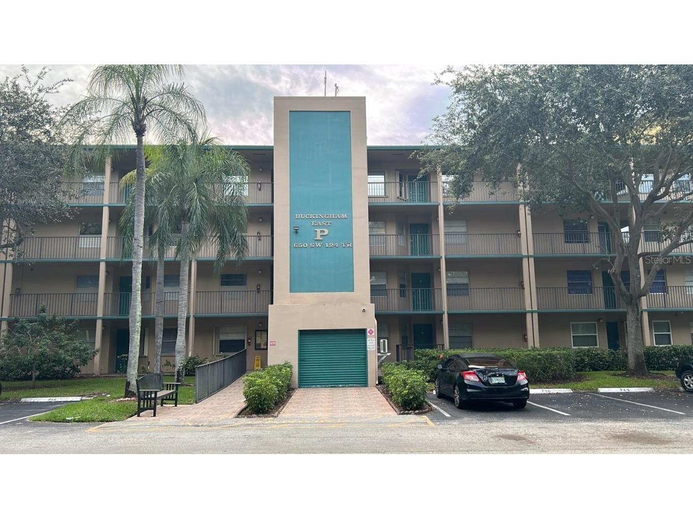 650 SW 124 Terrace #301P Pembroke Pines FL 33027 O6151654 image1