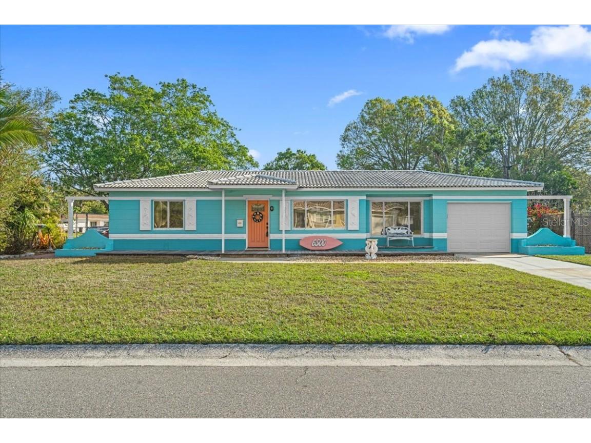 6500 7th Way S Saint Petersburg FL 33705 TB8327950 image1