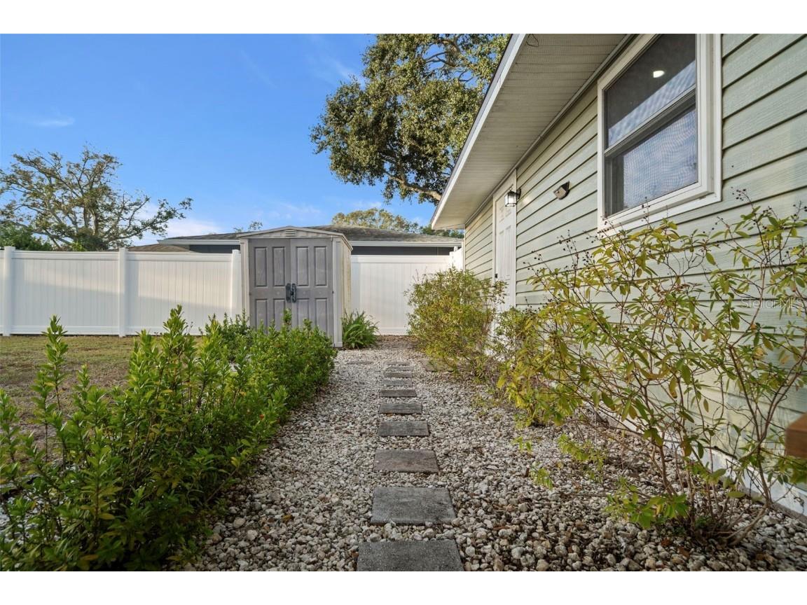 6500 Briar Ridge Court N Pinellas Park FL 33782 TB8458417 image30