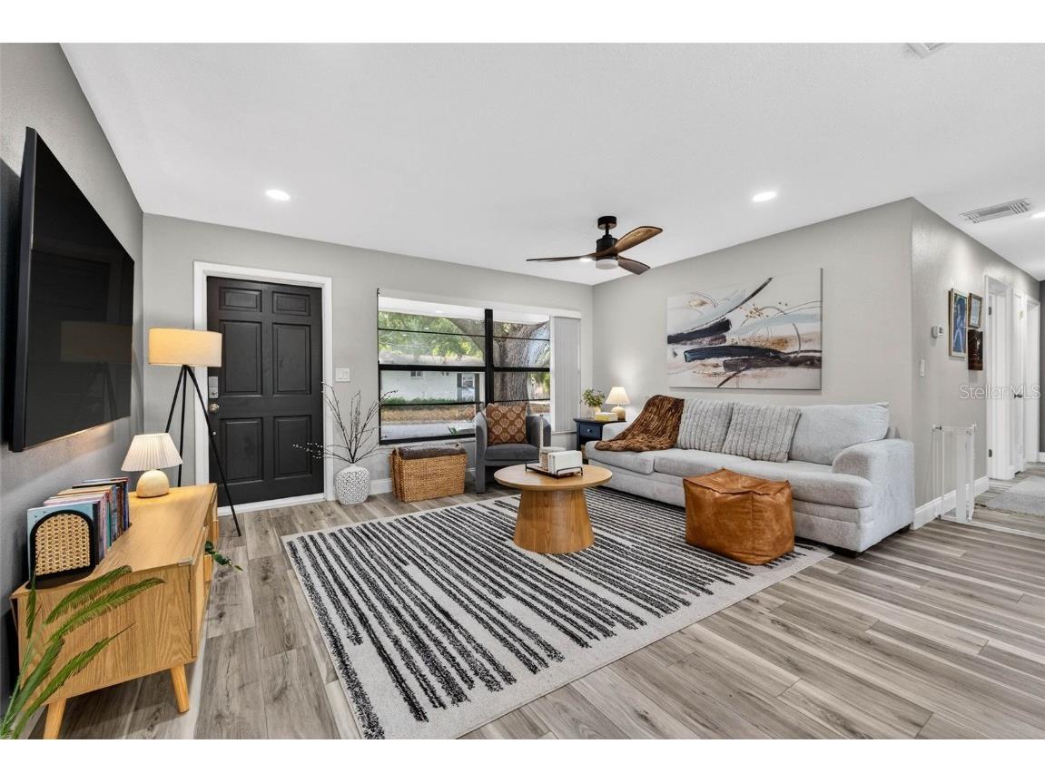 6501 Livingston Avenue N Saint Petersburg FL 33702 TB8453505 image3