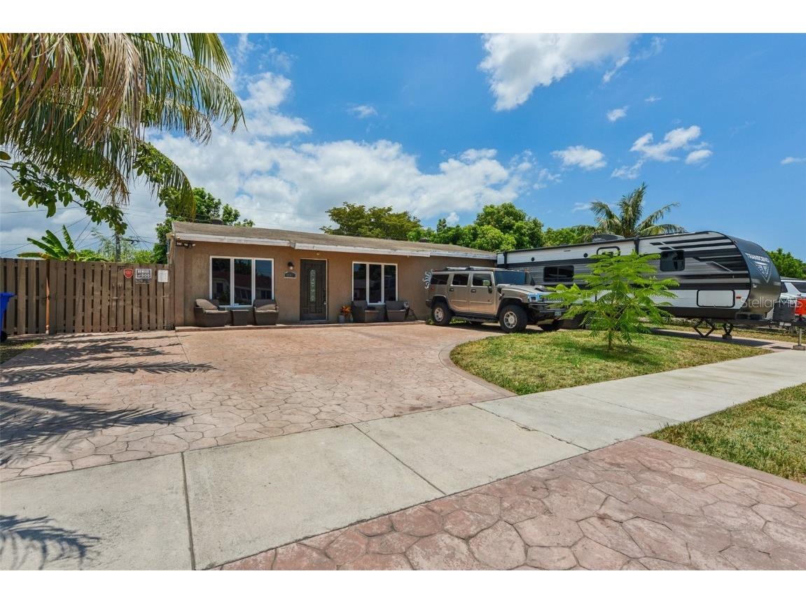 6501 SW 16th Street North Lauderdale FL 33068 W7865393 image1