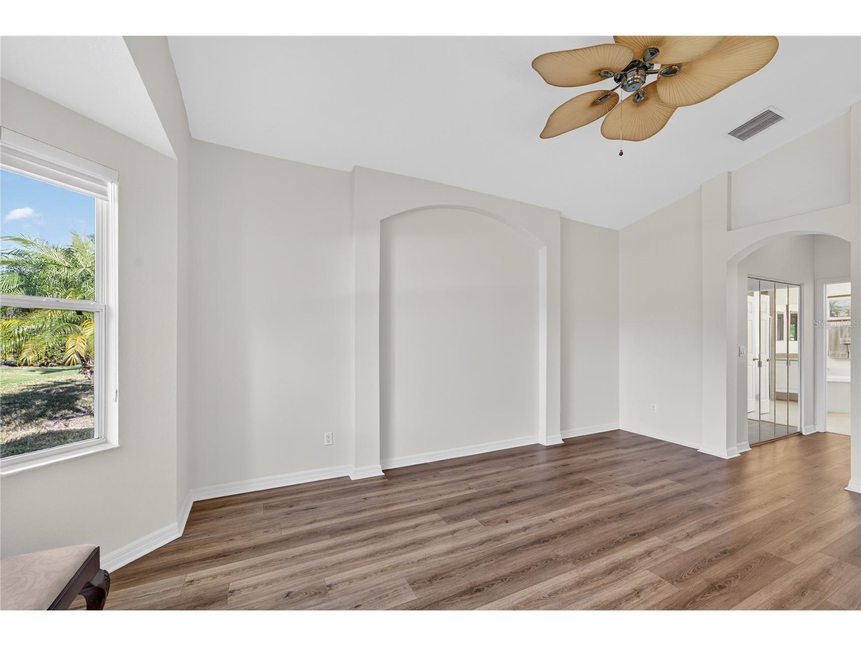 6502 42nd Street E Sarasota FL 34243 A4676971 image15