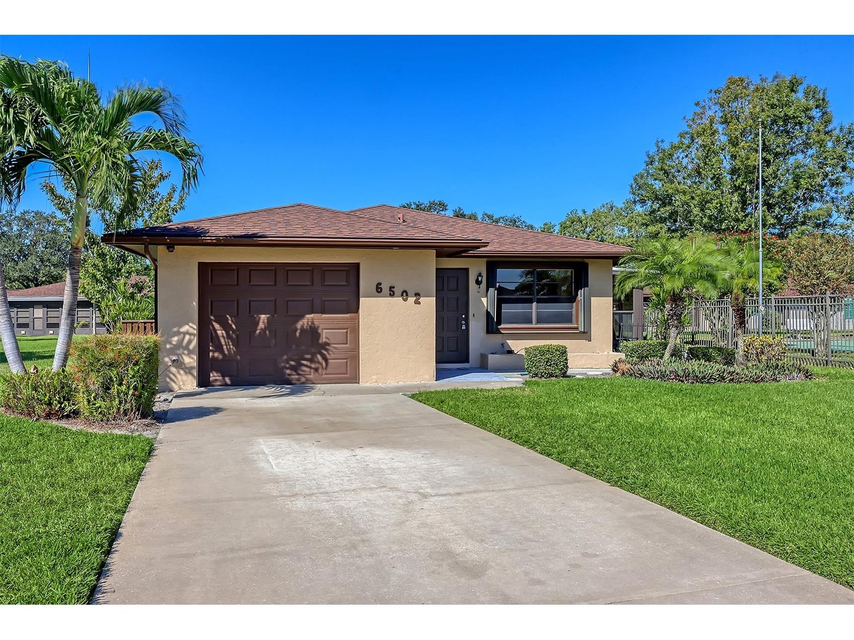 6502 Heritage Lane Bradenton FL 34209 A4667807 image1
