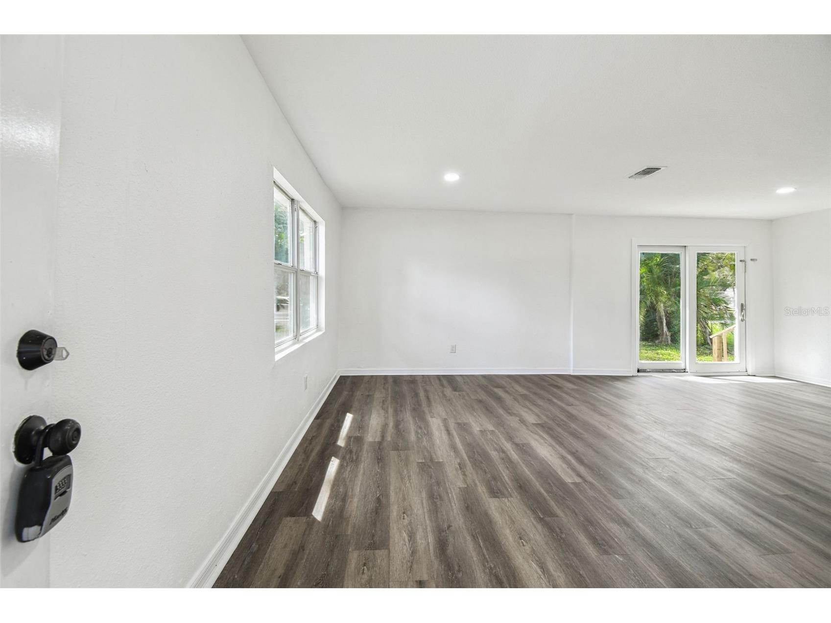 6502 N 31st Street Tampa FL 33610 TB8509362 image13