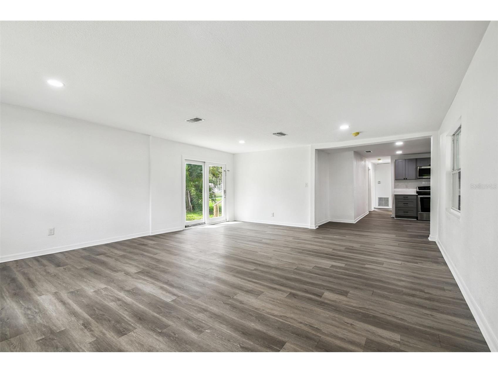 6502 N 31st Street Tampa FL 33610 TB8509362 image14