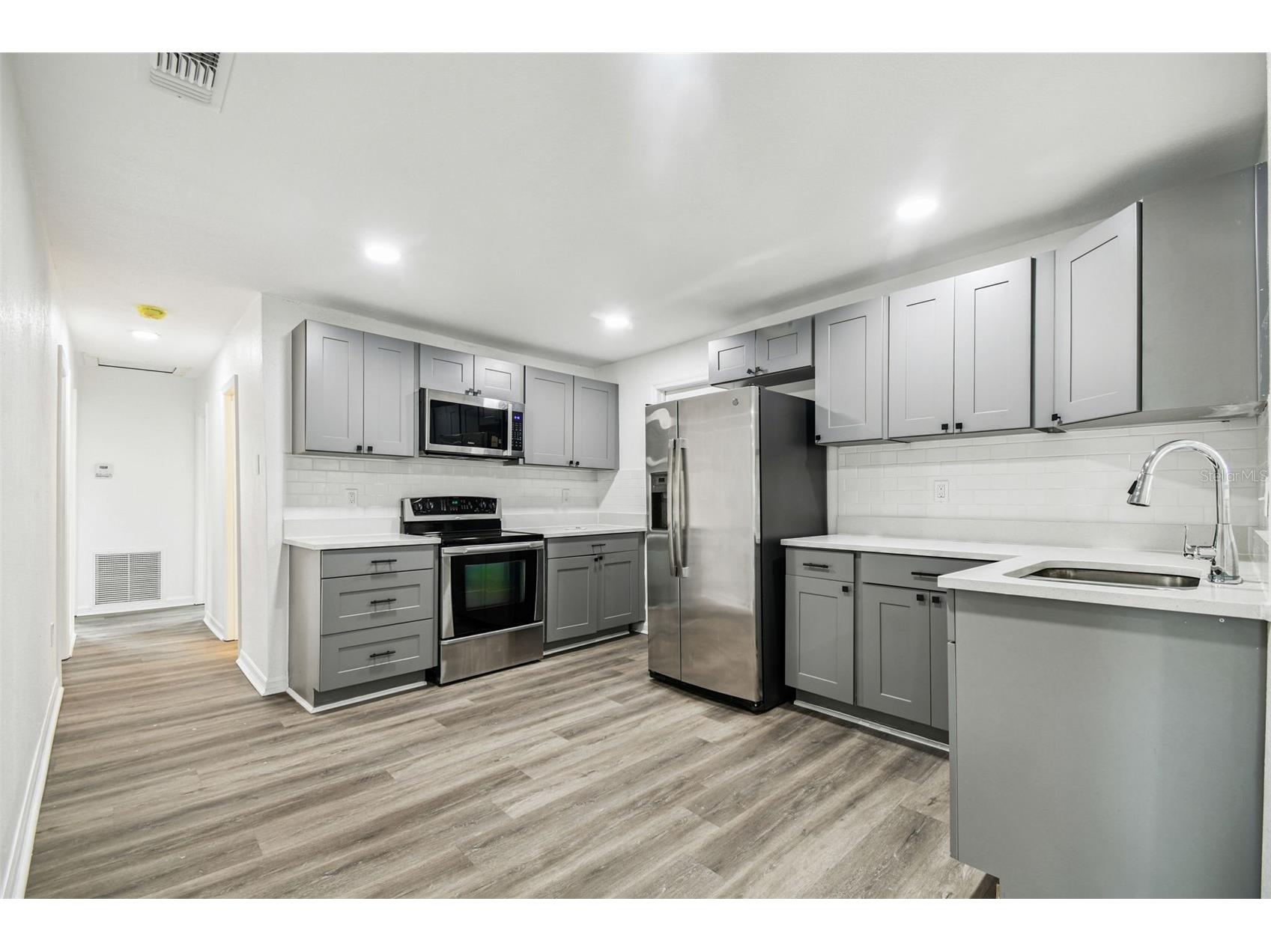 6502 N 31st Street Tampa FL 33610 TB8509362 image19