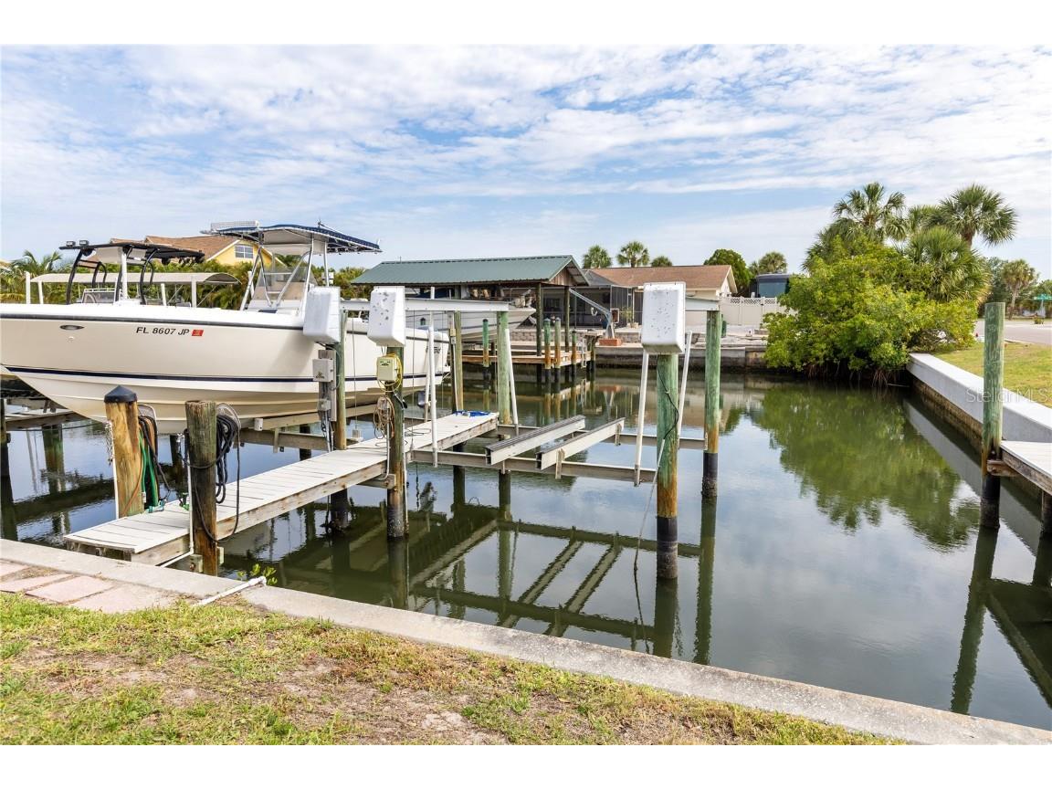 6504 Abaco Drive #101 Apollo Beach FL 33572 T3540375 image1