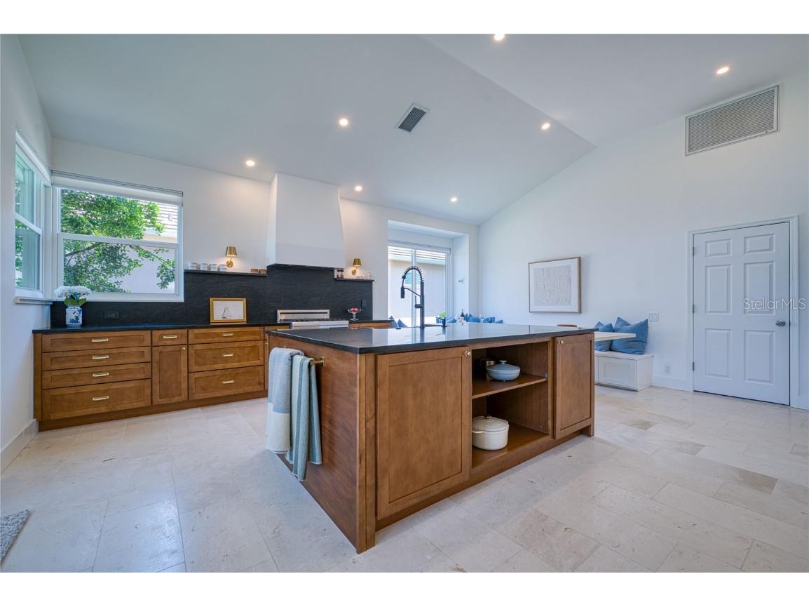 6504 Virginia Crossing University Park FL 34201 O6347702 image20