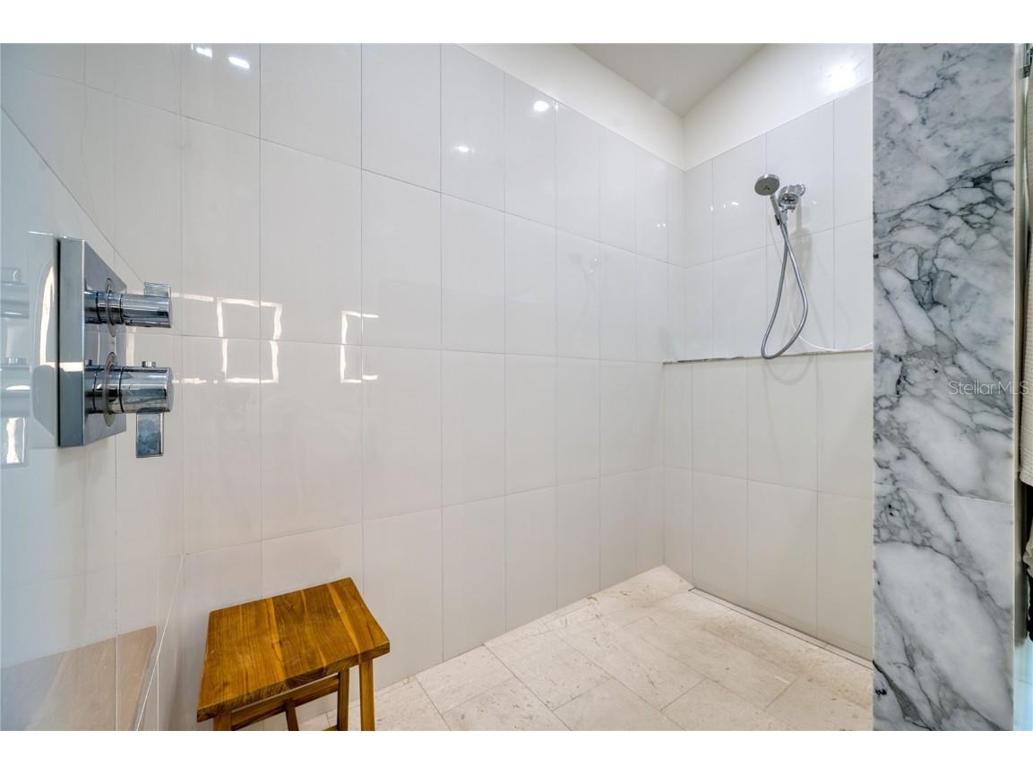 6504 Virginia Crossing University Park FL 34201 O6347702 image34