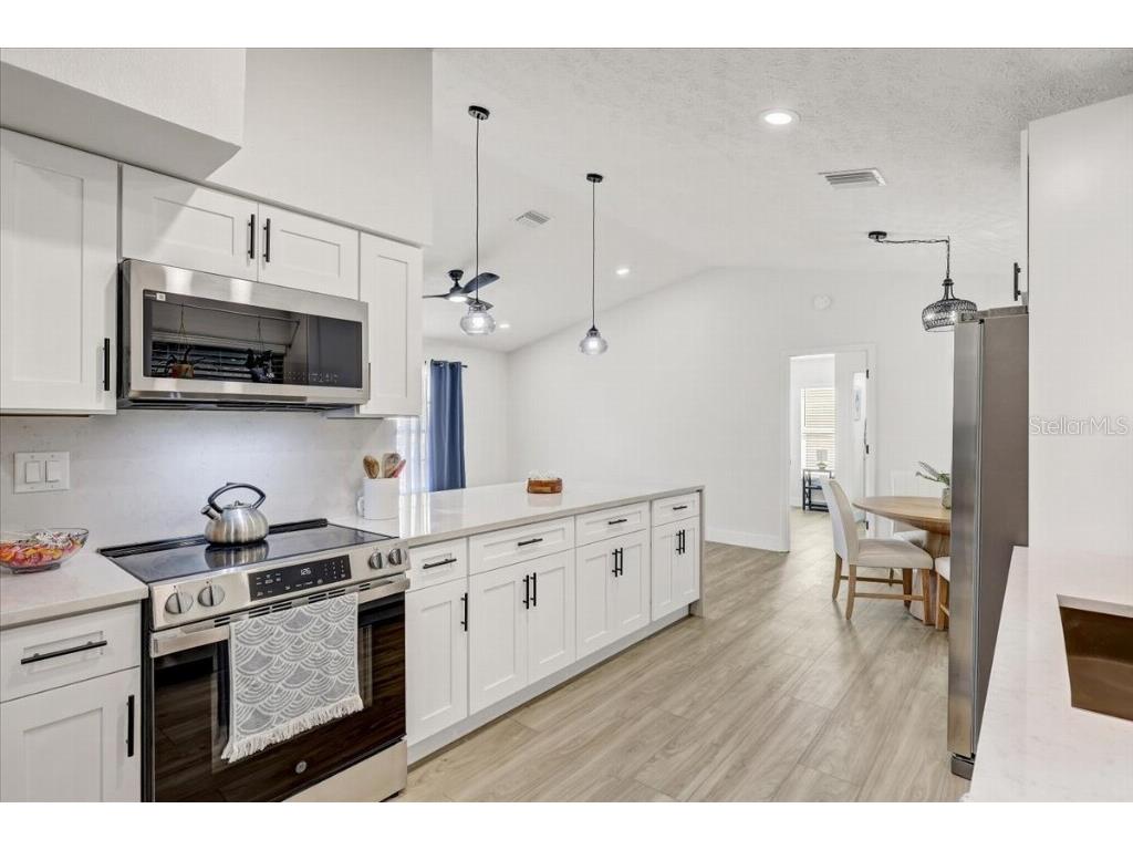 6505 64th Lane E Palmetto FL 34221 TB8520923 image4