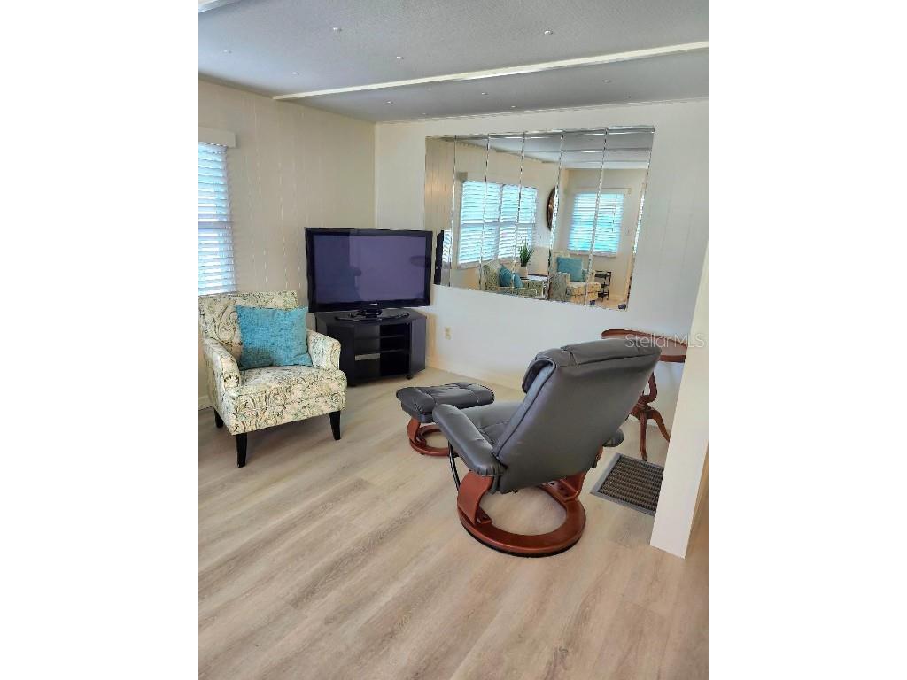 6505 Kansas Street Bradenton FL 34207 - SARASOTA BAY A4670016 image4