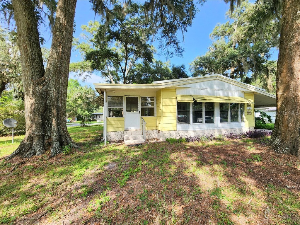 6505 SE 112th Street Belleview FL 34420 OM665661 image1