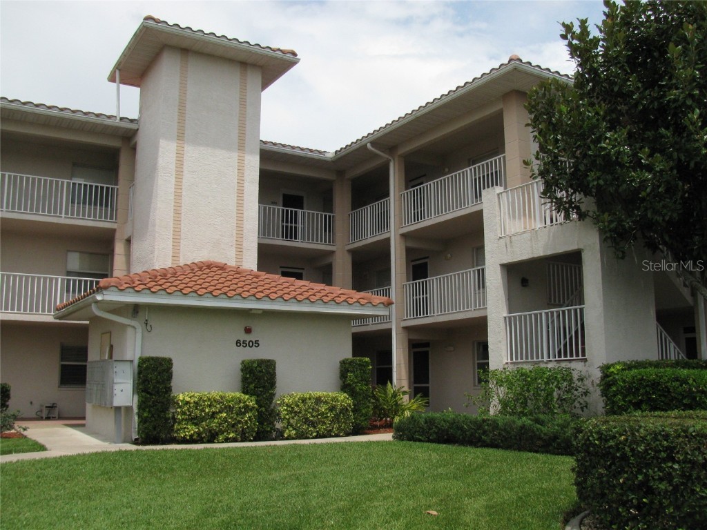 6505 Stone River Road #301 Bradenton FL 34203 A4599210 image1