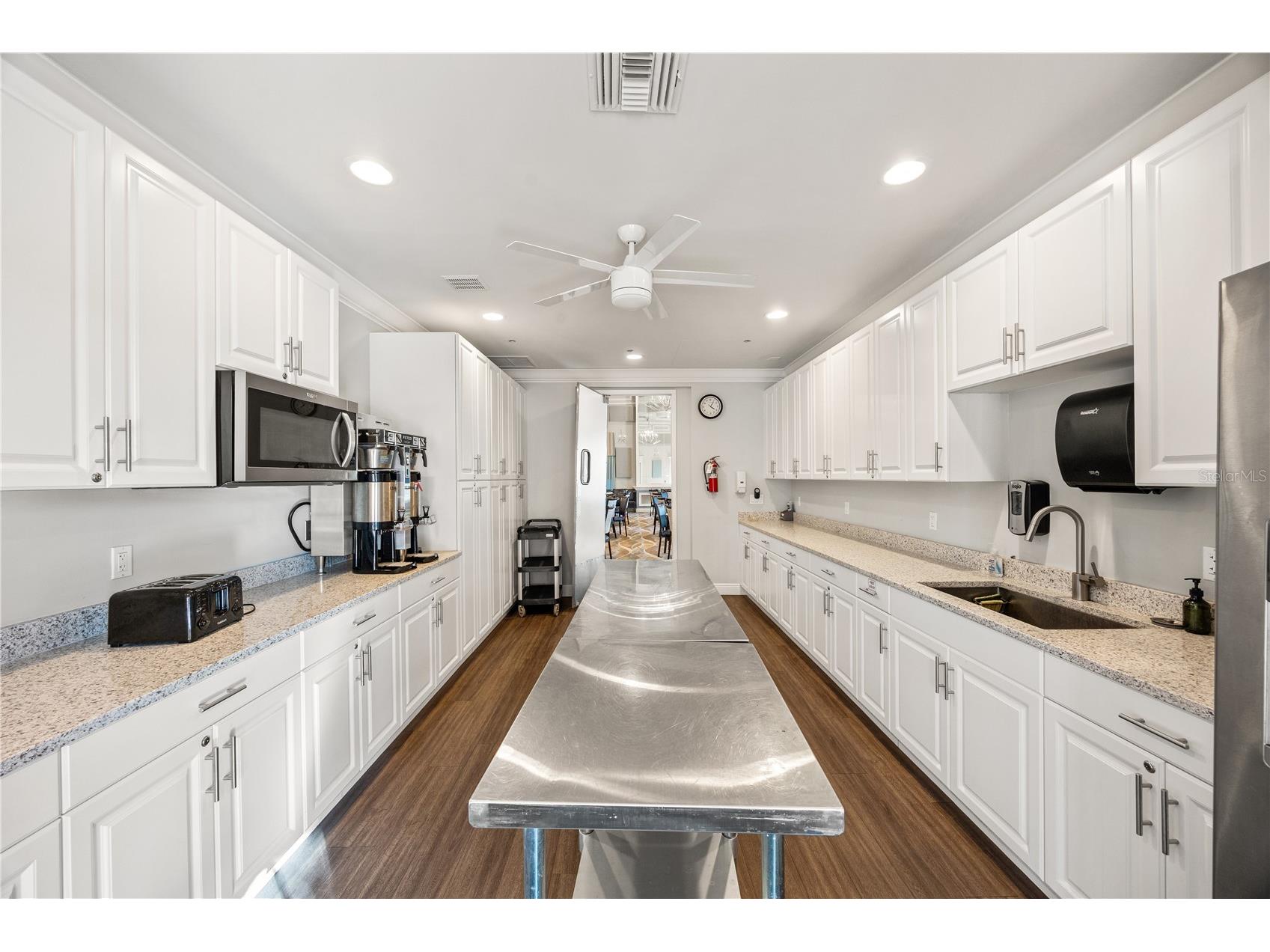 6506 42nd Street E Sarasota FL 34243 A4673884 image52