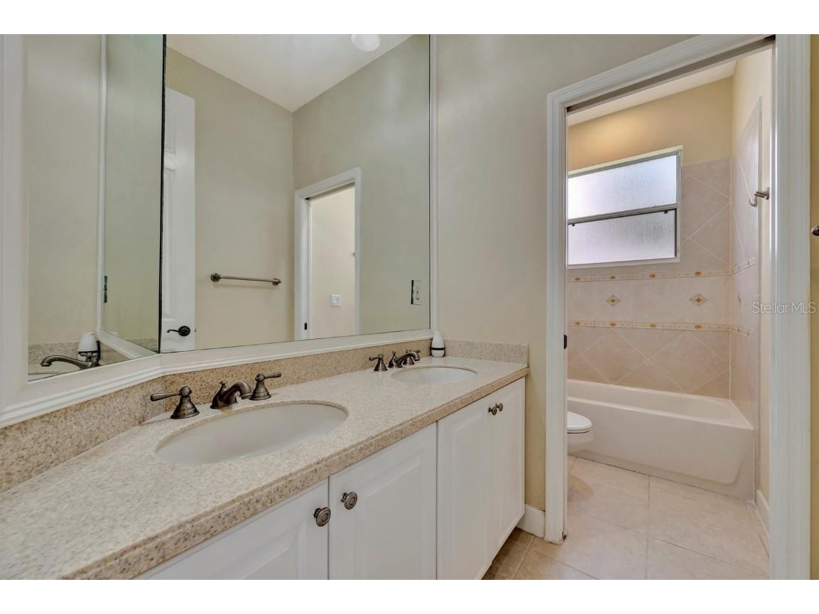 6507 37th Street E Sarasota FL 34243 A4665985 image13