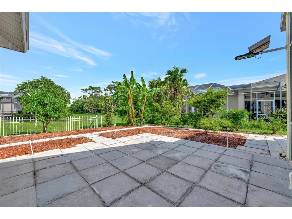 6507 37th Street E Sarasota FL 34243 A4665985 image21