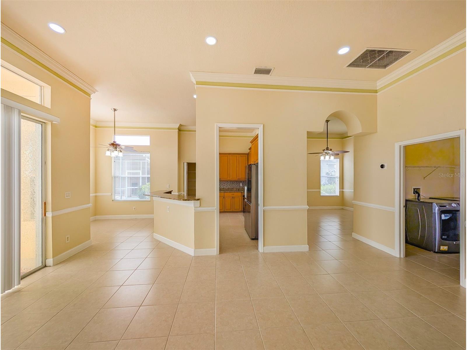 6507 37th Street E Sarasota FL 34243 A4687469 image7