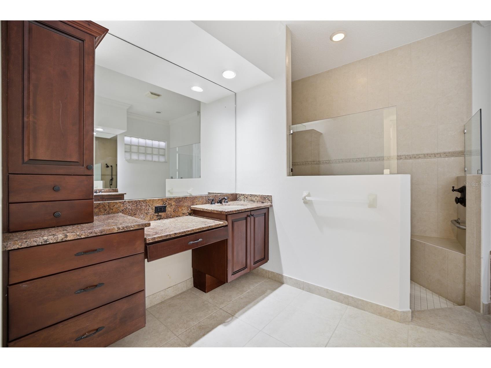 6507 41st Court E Sarasota FL 34243 A4678591 image25